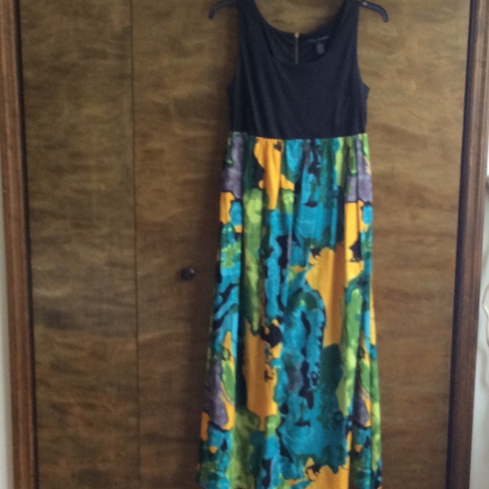 Maxi sleeveless semi formal